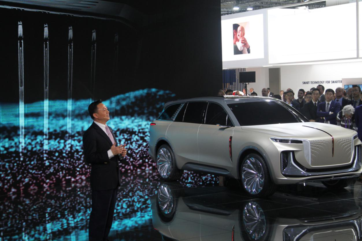 China's new Hongqi cars shine at int'l motor show - Xinhua Silk Road