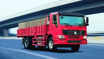 China's leading heavy-duty truck maker net profit up 35 pct in 2019