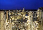 Domestic refiners to benefit from lower energy costs