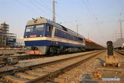 China Focus: China-Europe freight trains pick up steam amid pandemic