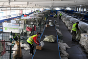 China's courier sector sees business volume rising 40 pct in May Day holiday