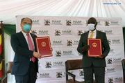 China donates chemicals, equipment in fight against locusts in Uganda