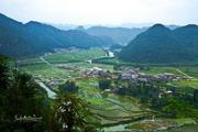 China showcases outstanding plays on poverty battle 