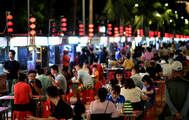Economic Watch: New consumption trends shine in China's Golden Week holiday