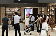 China lone bright spot in gloomy luxury market