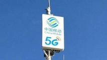 China Mobile builds over 385,000 5G base stations