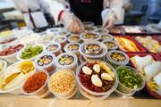 China Focus: China eats its fill as take-out boxes scaled back
