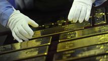 China's benchmark interbank gold prices higher Friday