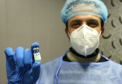 Pakistani healthcare workers receive Chinese COVID-19 vaccines