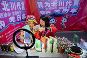 China's online retail sales up 10 pct in 2020