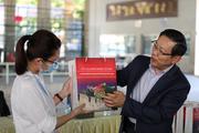 World Insight: Chinese embassies distribute Spring Festival kits to overseas Chinese