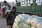 China's agricultural product wholesale prices edge down