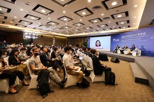 Economic Watch: China eyes retail system upgrading with digital currency development 