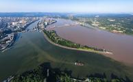 China opens new port on Yangtze River
