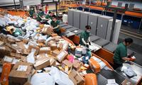 Chinese courier sector handles more parcels during weeklong holiday