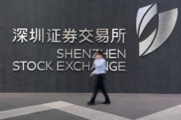 China's stock market investors tops 200 mln
