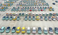 China's passenger car retail sales down in March: association