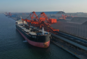 China's weekly coastal bulk freight index drops
