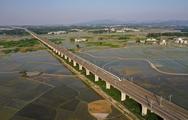 China introduces 358 km of new high-speed rail in first four months