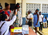 Chinese medical team provides free health care services in rural Cameroon