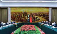 China's top legislator meets Pakistani PM