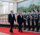 Chinese premier holds talks with Pakistani counterpart