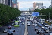China's commercial vehicle sales soar 38.2 pct in May 