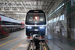 China's first new energy light rail vehicle for export to Argentina rolls off the production line