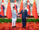Chinese premier holds talks with Nepalese PM