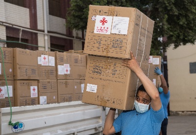 中国政府援助埃及第二批抗疫物资完成交接