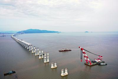 浙江舟山：越海造桥建通途