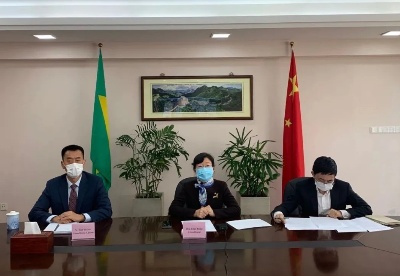 中国驻圣保罗总领馆向圣保罗州捐赠医用口罩
