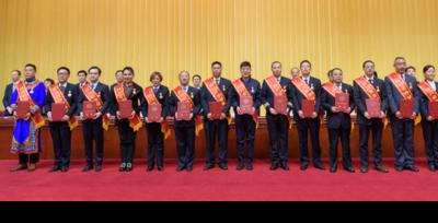 致敬新时代奋斗者！五粮液集团李曙光、钟莉当选四川省劳动模范