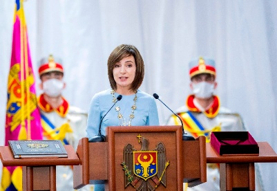 摩尔多瓦首位女总统宣誓就职