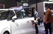 ​China's auto sector to fully open up to foreign inv't in 2022, official