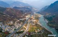 SW.China Yunnan sees rural per capita disposable income hit RMB12,842 in 2020