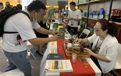 第十五届中国西安国际茶业博览会开幕  
