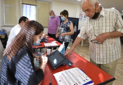 亚美尼亚提前举行议会选举