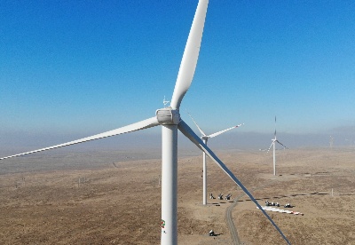 风动哈萨克  电亮石头城——国家电投札纳塔斯100兆瓦风电项目顺利并网