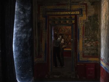 西藏首个古建筑保护性改造的艺术空间揭幕