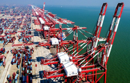 China's Guangzhou port sees robust growth in cargo and container throughput in H1