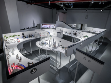 第九届“五粮液·明天雕塑奖”作品展开幕