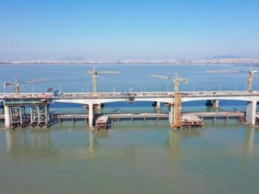 新建福厦铁路泉州湾跨海大桥全桥贯通