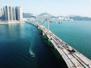 香港又一重要跨海通道将军澳大桥主桥合龙