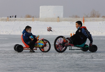 踏雪飞驰 燃动身心 新疆博湖县“冰雪+”助推冬季旅游再发力
