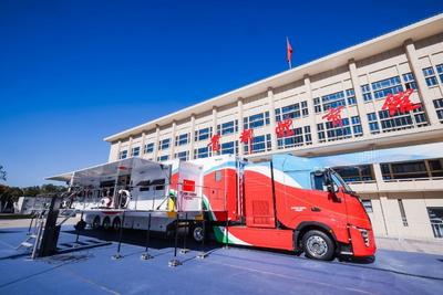 中国重汽智能雪蜡车：黑科技max与中国健儿共赴冰雪之约