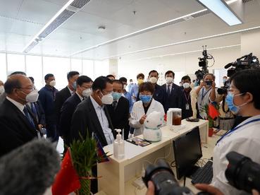 中国援柬埔寨考斯玛中柬友谊医院大楼项目启用
