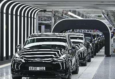特斯拉在欧洲首座超级工厂开工并交付新车