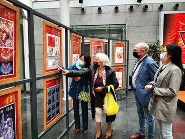 布鲁塞尔中国文化中心举办“虎年生肖作品展”