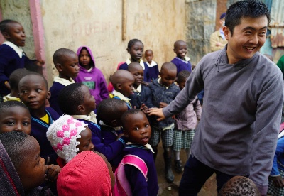 全球连线丨肯尼亚贫民窟里的中国“造梦”青年